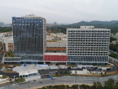 重磅！32.7亿打造的碳化硅生产基地正式启用