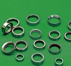 汽油机气门座圈的图片