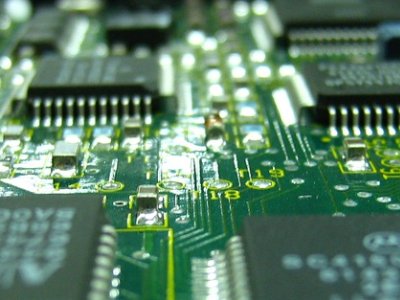 两会中的“半导体”