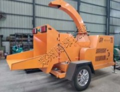 树枝粉碎机的图片