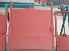 铸铁闸门的图片