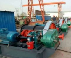 双吊点卷扬式启闭机的图片