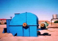 粮食提升机的图片