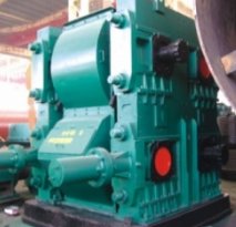 四辊破碎机的图片