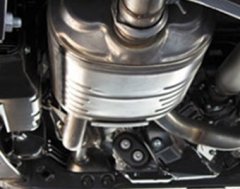 汽车底盘装甲的图片