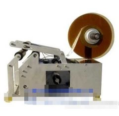 半自动圆瓶贴标机的图片