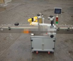 HTB全自动圆瓶贴标机的图片