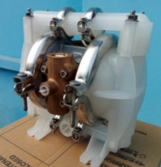 威尔顿工程塑料气动隔膜泵的图片