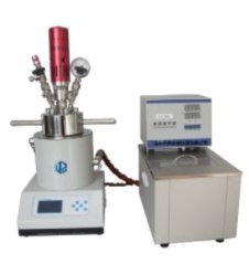 高低温一体反应釜的图片