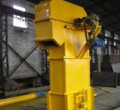 垂直提升机的图片