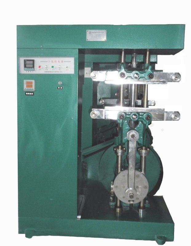 橡胶疲劳试验机2的图片