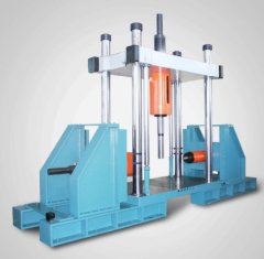 结构载荷与气候环境模拟试验平台的图片