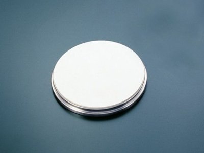 静电吸盘：氮化铝“新王登基”