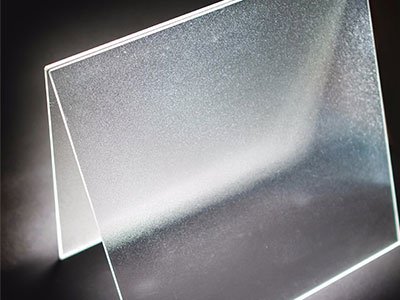 纷纷暴跌！光伏玻璃上市企业2024年业绩盘点