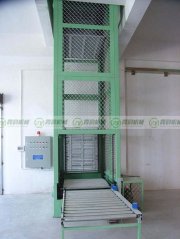 往复式提升机的图片