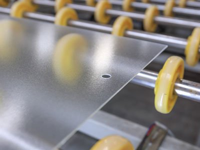 总投资2.4亿美元！亚玛顿阿联酋50万吨光伏玻璃项目新进展