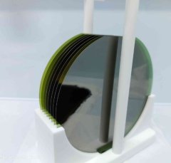 SiC晶圆清洗服务的图片