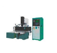 E46PM(单轴数控)--电火花成形机的图片