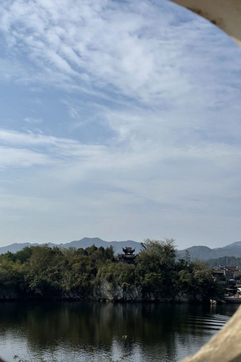 081847_714731_gsdt.jpg 081847_714731_gsdt.jpg