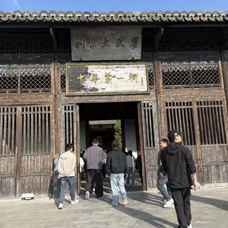 081847_880343_gsdt.jpg 081847_880343_gsdt.jpg