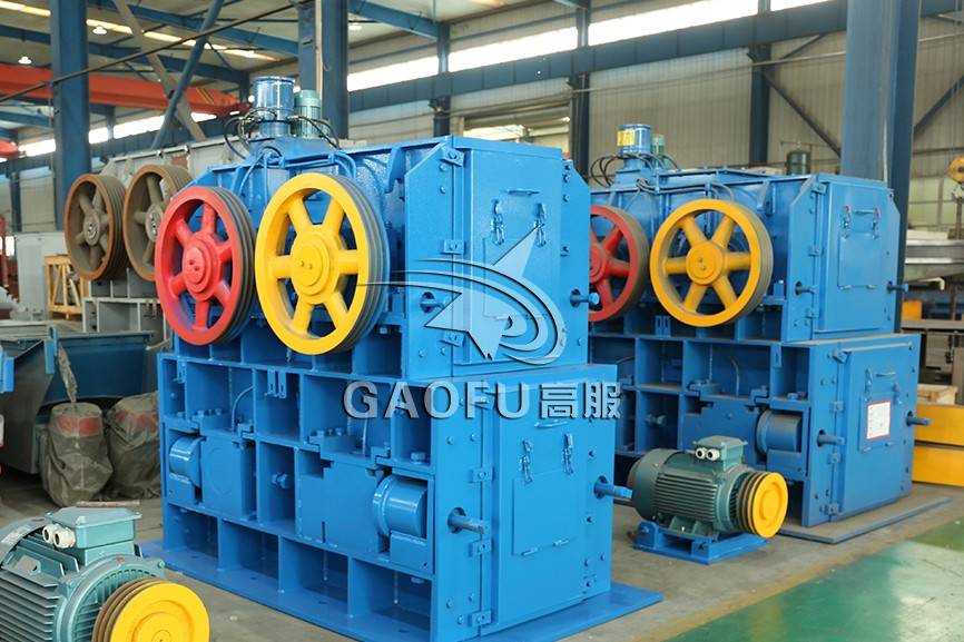 高服筛分破碎一体机客户现场